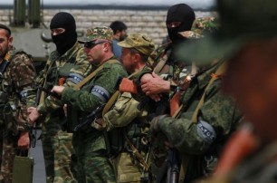 Руководство воинской части в Донецке ведет переговоры с теми, кто ее штурмовал
