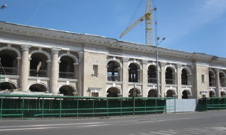 За восстановление Гостиного двора заплатят... киевляне