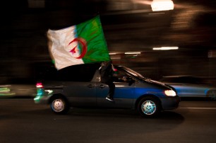 Победа сборной Алжира на ЧМ-2014 привела к столкновениям во Франции