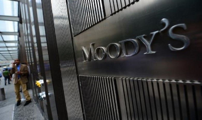 Агентство Moody's изменило рейтинг России со «стабильного» на «негативный»