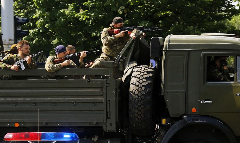 На Донбассе продолжается обстрел позиций украинских военных