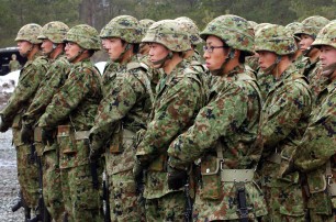 Японским Силам самообороны разрешили воевать за границей