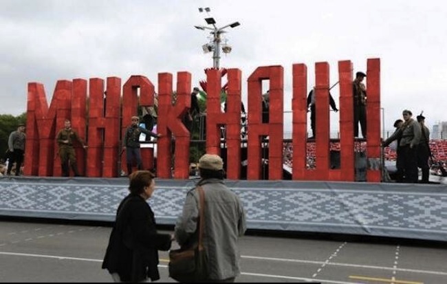 В Беларуси Путина встречают гигантской надписью «Минск наш!»