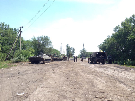 Бой под Карловкой окончен, войска закрепились в 20 км от Донецка - Семенченко