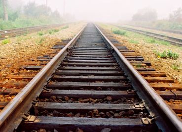В Полтаве мужчина погиб под колесами поезда