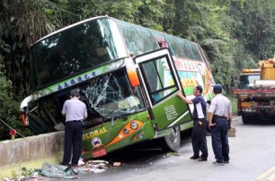 В Китае перевернулся автобус, есть жертвы
