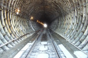 В Китае обвалился железнодорожный туннель, под завалами ищут 15 рабочих