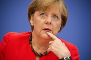 Ратификацию соглашения с ЕС отложили из-за Меркель - эксперт