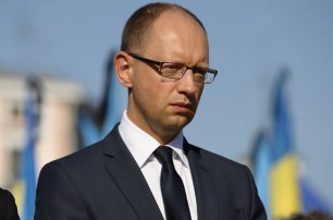 Яценюк подал в отставку, чтобы снять с себя ответственность - депутат