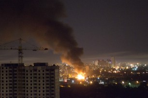 В Киеве на левом берегу произошел сильный пожар