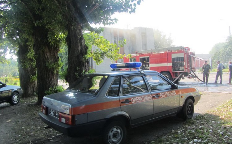 В Житомире загорелся городской военкомат