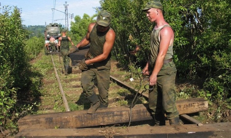 В Крыму создали путевой железнодорожный батальон