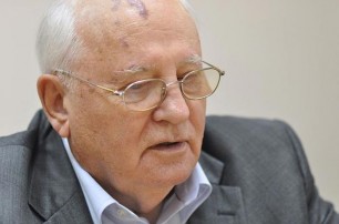 Дряхлеющий Горбачев поддержал Путина