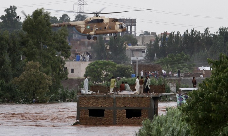 От наводнения в Индии и Пакистане погибли 440 человек