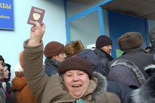 3,5 тысячи крымчан отказались от российских паспортов - Ярош