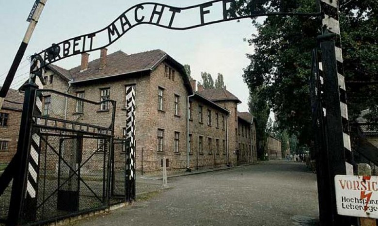 В Германии работника Освенцима обвинили в пособничестве убийству 300 тысяч человек