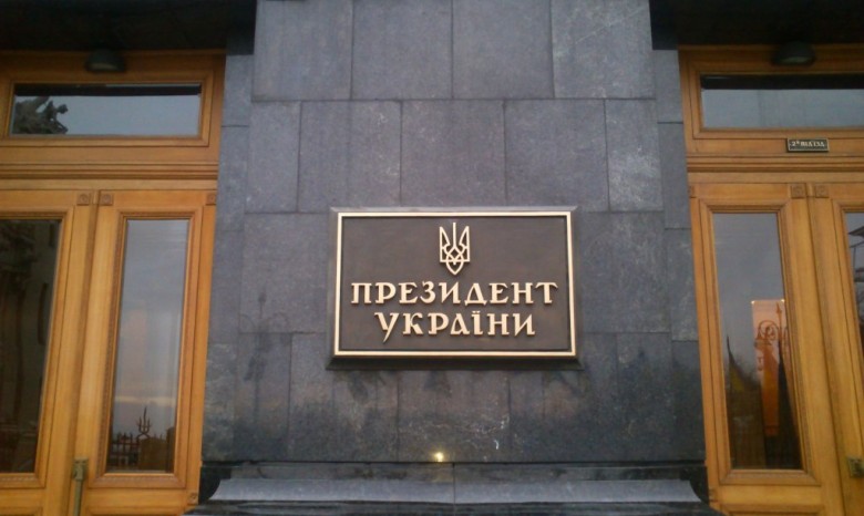 Порошенко уволил глав 3 районов Киева и 6 районов Киевщины
