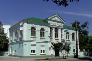 Крымский суд дал Меджлису сутки на выселение