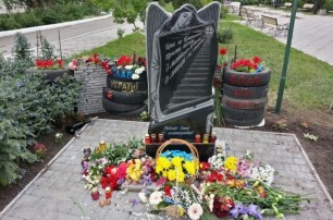 В Одесской области поймали вандалов, разрушивших памятник Небесной сотне