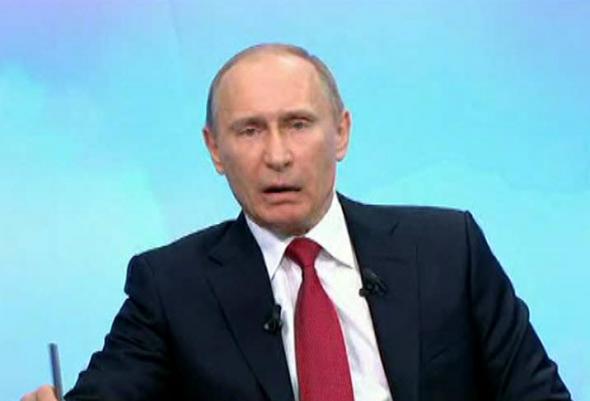 Путин запретил митинговать по ночам
