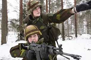 Женщин Норвегии будут призывать в армию