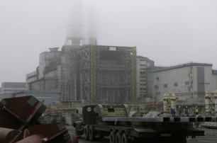Строительство саркофага над Чернобыльской АЭС под угрозой срыва