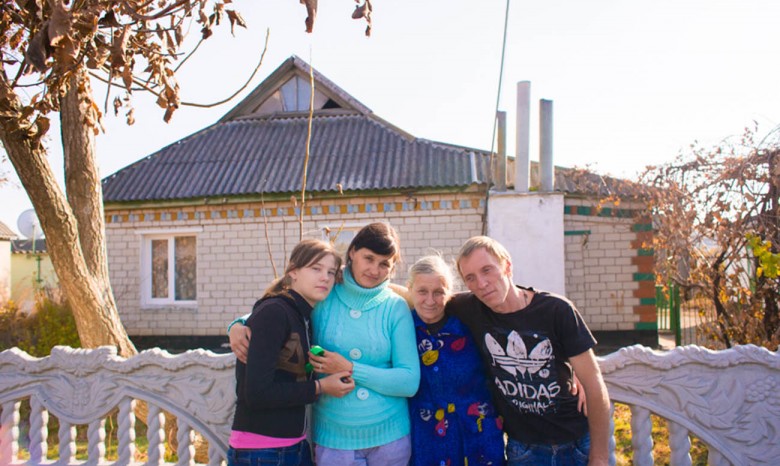 Благодаря «ЗАСТУПу» вынужденные переселенцы из-под Иловайска получили собственный дом под Днепропетровском