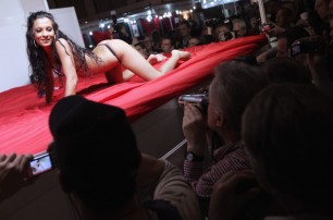 В Берлине наградят порноактрис