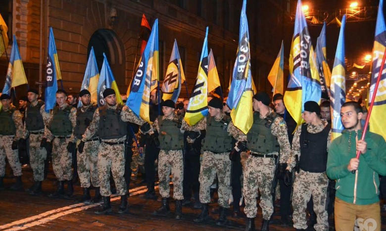 В Киеве возможен военный переворот крайне правыми экстремистами  - The Sunday Times