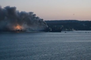 В сети появилось видео пожара на военном корабле «Керчь»