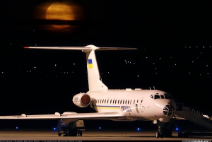 В ночь на субботу по Киеву провезут авиалайнер Ту-134А-3