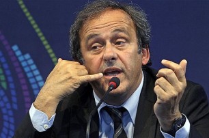 Президент УЕФА отрицает получение взятки в виде картины Пикассо