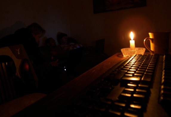 Отключать электричество в Украине будут чаще и дольше — уже на 9 часов