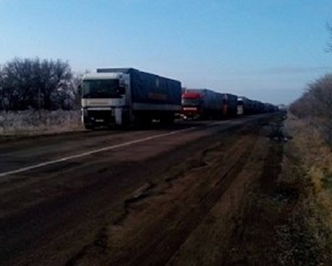 Батальоны готовы пропускать грузовики Ахметова на Донбасс только взамен на пленных