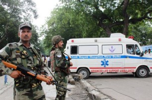 В Индии боевики убили 52 человека