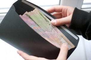 Украинцам задолжали почти 2,4 млрд зарплат