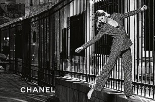 Жизель Бюндхен стала новым лицом Chanel