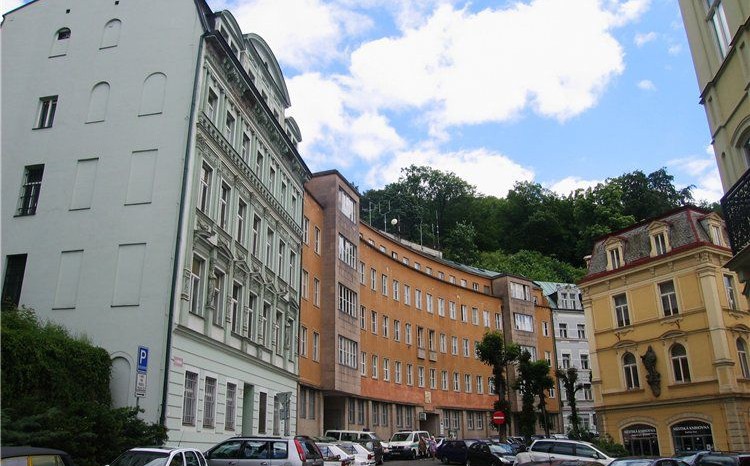 В Карловых Варах продают здание бывшего гестапо