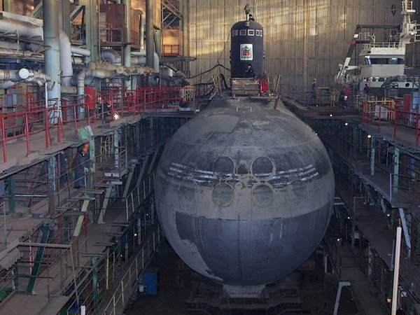 Атомная подводная лодка «Орел» загорелась в Северодвинске