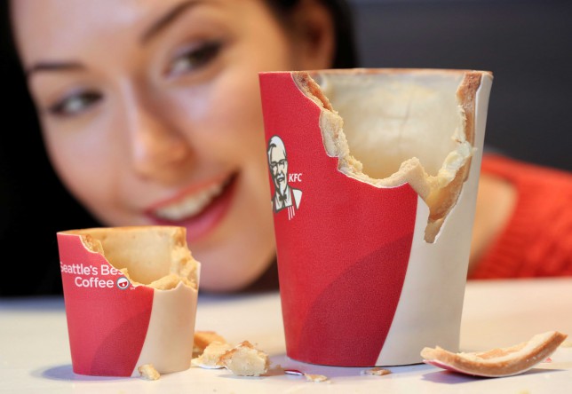 В американском KFC посетителям показали порно