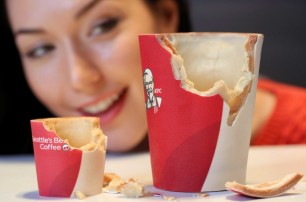 В американском KFC посетителям показали порно