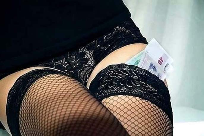 Немецкие проститутки станут работать бесплатно. В знак протеста