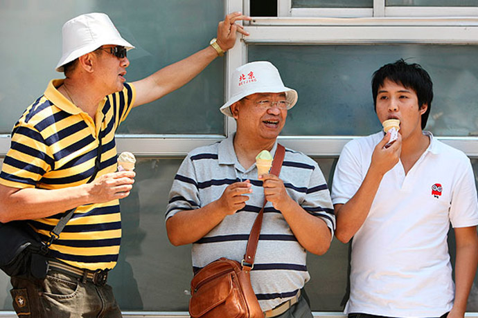 Китайцы взяли первое место по поеданию мороженого