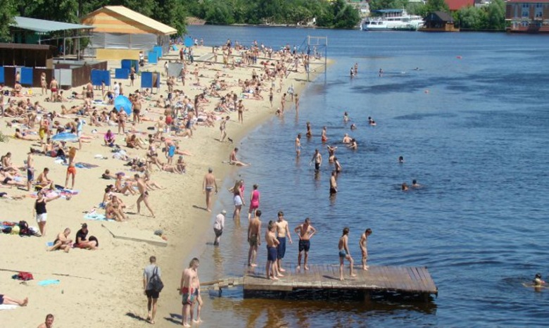 Столичные власти рассказали, когда в Киеве откроют пляжный сезон