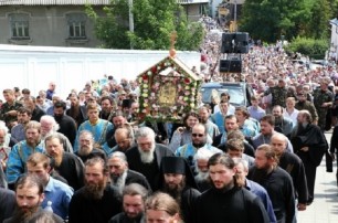 Во Всеукраинском крестном ходе, который стартует из Почаевской лавры, пройдут около 10 тысяч паломников
