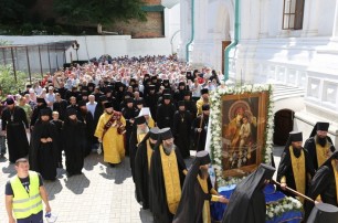 Киевский патриархат в разы преувеличил количество участников своего Крестного хода (ВИДЕО)