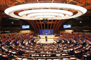 ПАСЕ приняла две резолюции по Украине с предложенными поправками