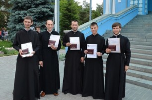 Выпускники высших духовных заведений Украины первые на постсоветском пространстве получат документы, официально признанные государством