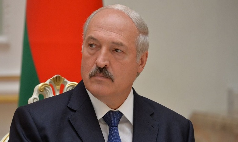 Лукашенко пожаловался на огромный трафик оружия из Украины