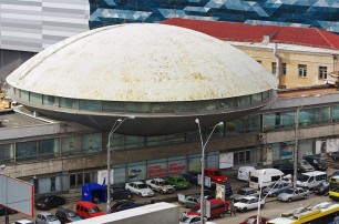 «Летающую тарелку» возле метро «Лыбидская» сдадут в аренду